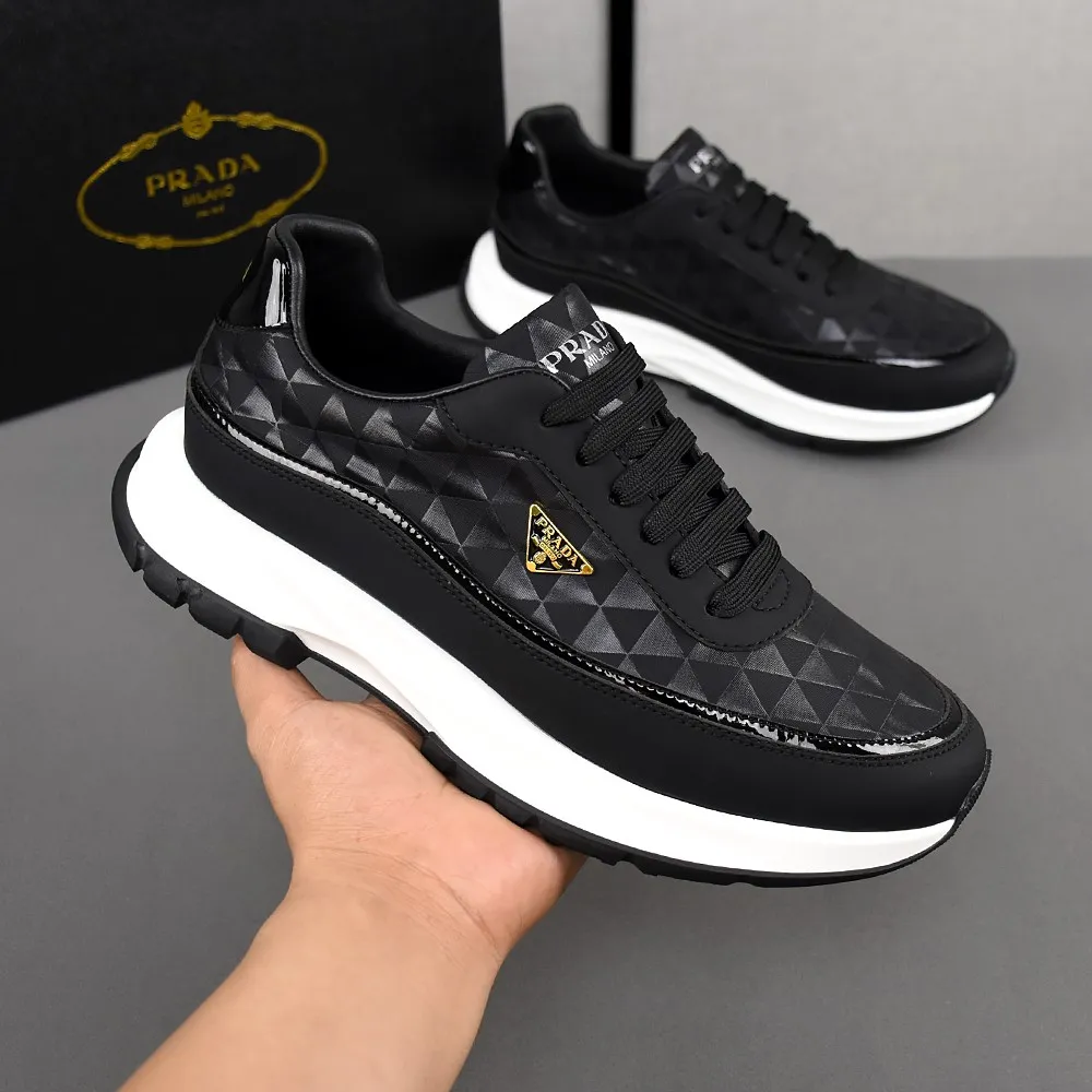 PP440👟👟👟[PRADA-Prada] boutique series. The upper is made of first-layer cowhide, sheepskin lining, and an ultra-light soft elastic PU outsole. Men's size 38-44 (45 custom-made) (just choose according to your usual wearing size).